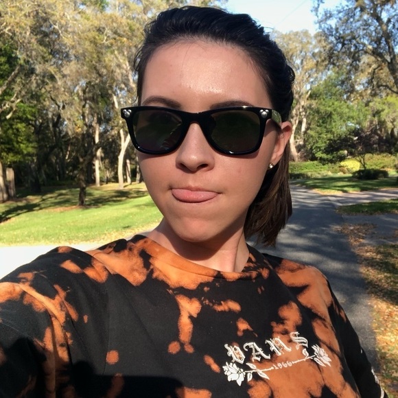 Disney Rainbow Lens Wayfarer Sunglasses 🕶 - Picture 2 of 11